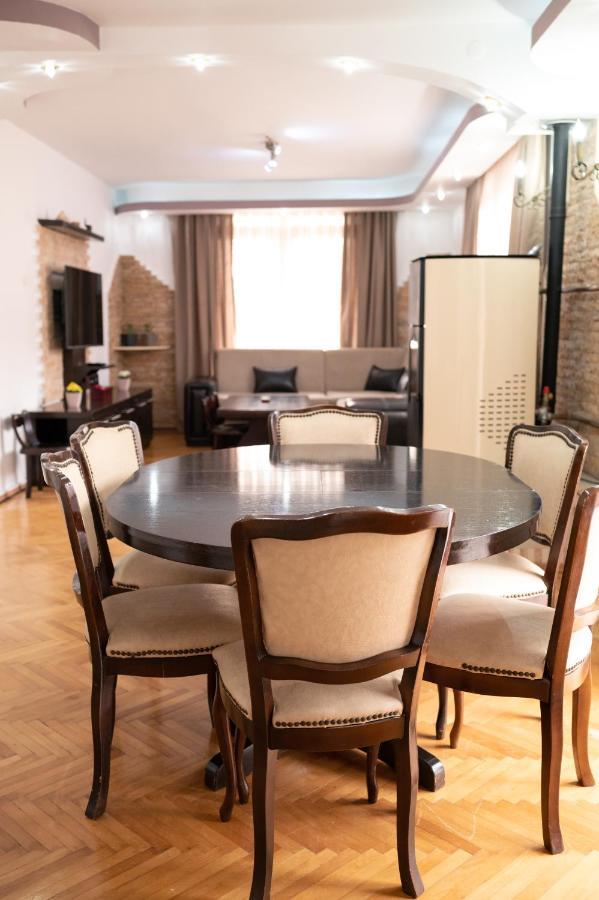 Guest House La Baja Ohrid Esterno foto