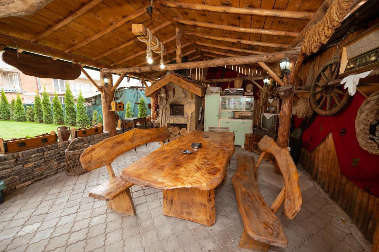 Guest House La Baja Ohrid Esterno foto