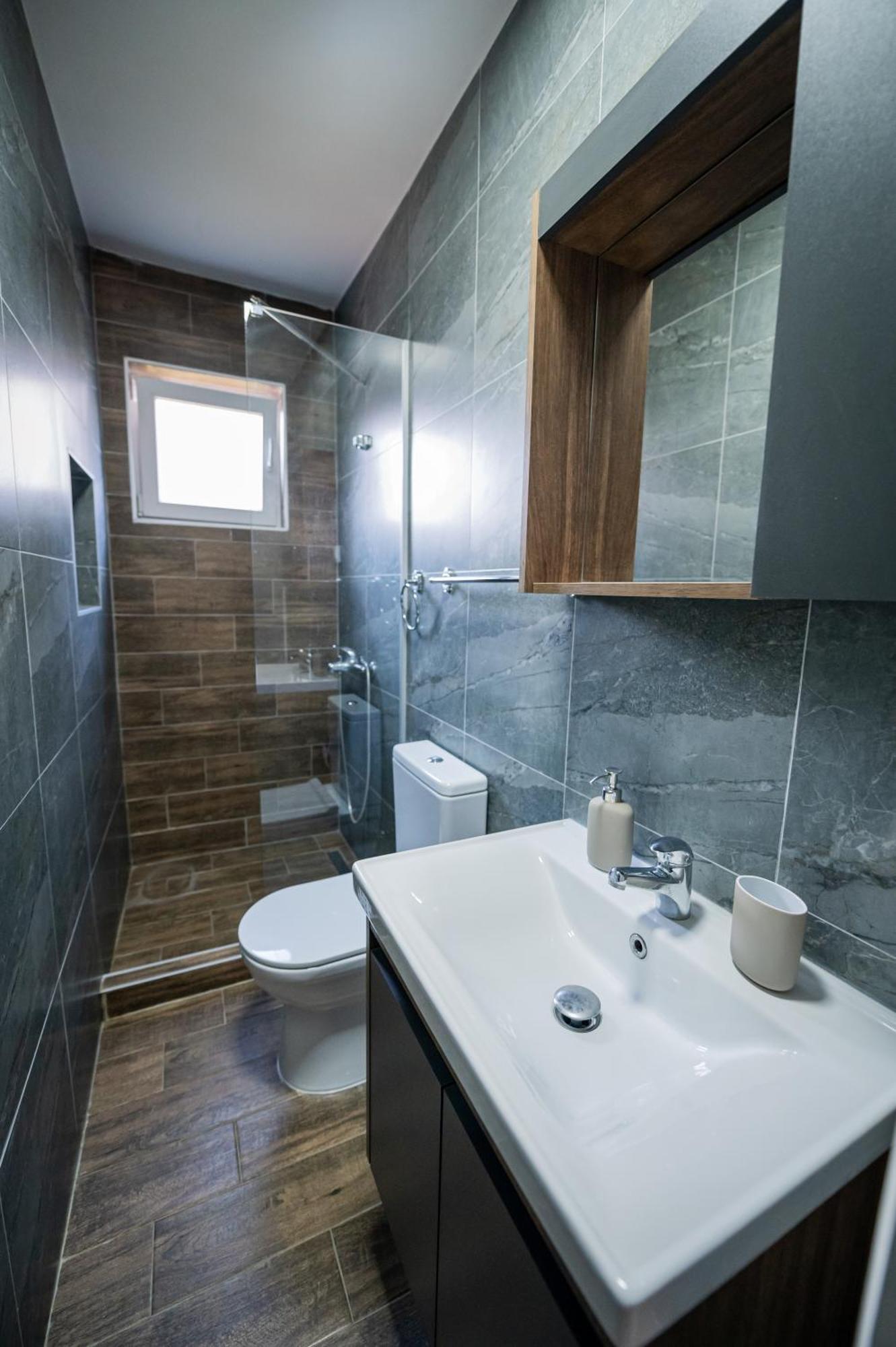 Guest House La Baja Ohrid Esterno foto